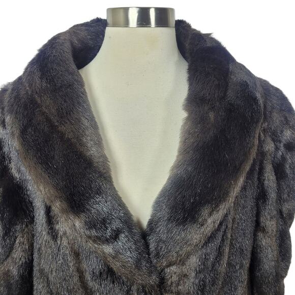Dennis Basso Rich Chocolate Brown Luxury Faux Fur Winter Coat Size Medium - Picture 2 of 12